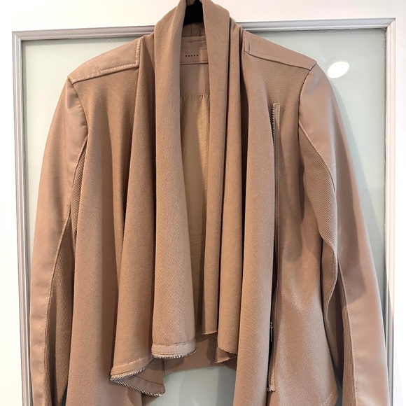 NWOT Blank NYC Private Practice Mixed Media Jacket in Tan Size S - Picture 3 of 8